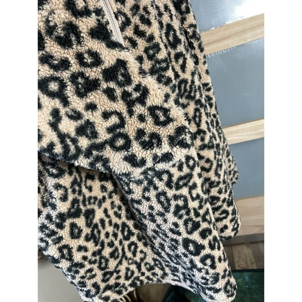 Maurices XL Sherpa Leopard 1/4 Zip Pullover Top Pockets Soft Black Tan